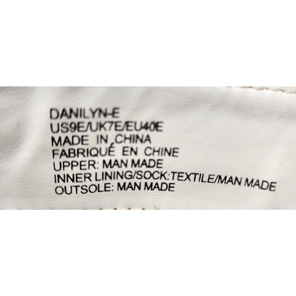 Shoedazzle Danilyn-E Cream Colored Faux Leather Lug Sole Bootie 5" Shaft, Zip Up - Picture 10 of 15